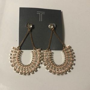 NWT Tinley Road Earrings